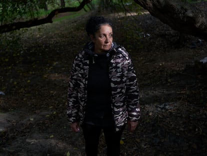 Nancy Baladán en el Parque de Pando, donde buscó a su hija desaparecida.