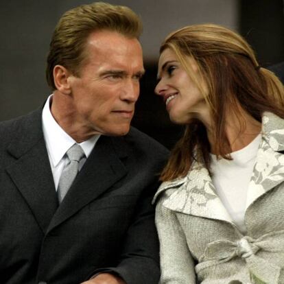 Maria Shriver y Arnold Schwarzenegger se divorciaron en 2011 tras 25 años de matrimonio porque el actor reconoció que había tenido un hijo con una exempleada del hogar, que tenía en ese momento 13 años. Shriver solicitó la custodia de sus dos hijos menores, Patrick y Christopher, aunque tienen otros dos: Katherine y Christina. La pareja no tenía un acuerdo prematrimonial por lo que los ingresos de la pareja se dividieron al 50%. La fortuna del actor estaba estimada en ese momento entre 400 y 800 millones de dólares. Finalmente, Schwarzenegger tuvo que pagar a su exmujer 200 millones de euros.
