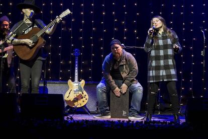 Actuación ayer del grupo Jesse y Joy en el Teatro Lara.