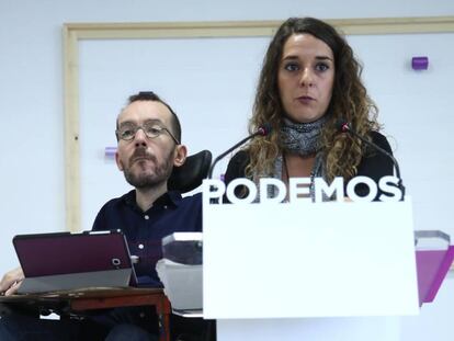 Pablo Echenique y Noelia Vera, tras una ejecutiva de Podemos.