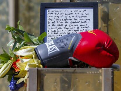 Homenajes populares al boxeador en el Centro Muhammad Ali en Louisville 