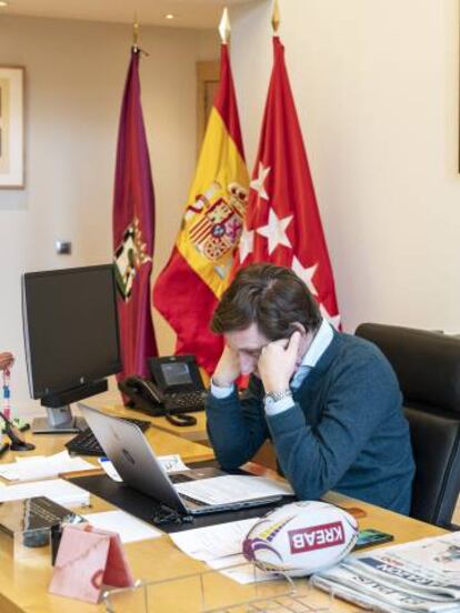 El alcalde de Madrid, durante una videoconferencia.