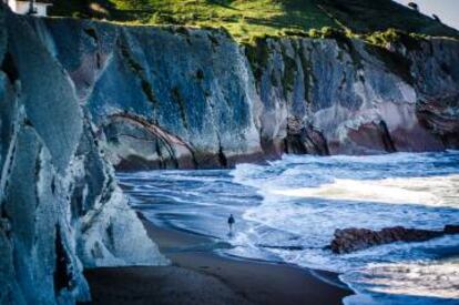 Acantilados en la costa de Zumaia (Gipuzkoa).