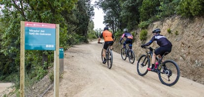 Cicloturismo en BTT en el Parque de la Serralada Litoral / 