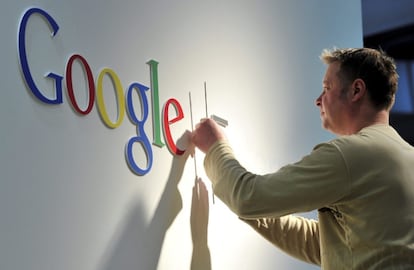 Los ingresos de Alphabet están impulsados casi exclusivamente por el negocio publicitario de Google. EFE/Archivo