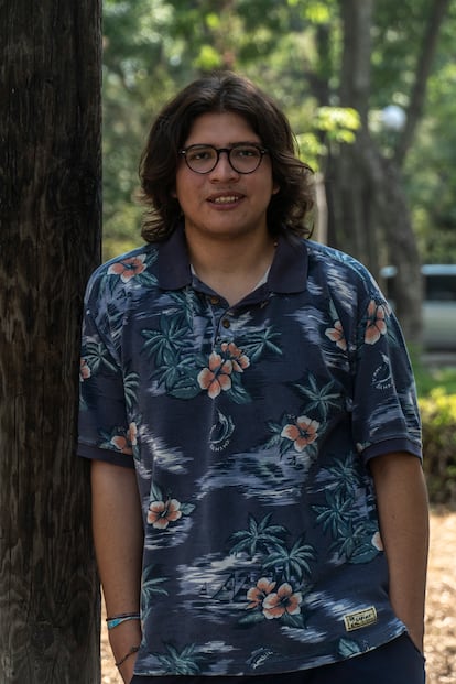 David Ricardo González Ruiz posa en su ciudad, Guadalajara, México.