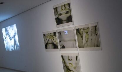 Varias piezas de la exposición 'Cuerpo, espacio, tiempo', dedicada a Bruce Nauman.