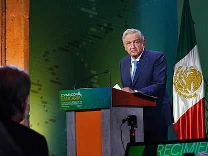 Andrés Manuel López Obrador, durante la Convención Bancaria en Ciudad de México.