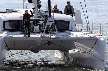 La Vagabonde entrando en el puerto de Lisboa.