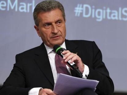 El comisario europeo de Econom&iacute;a, G&uuml;nther Oettinger. 