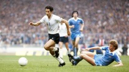 Ardiles, ante el City en 1981.