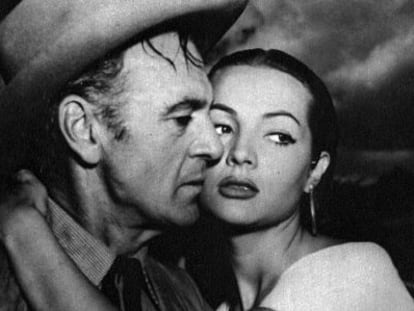 Gary Cooper y Sara Montiel en una imagen de la pel&iacute;cula &#039;Veracruz&#039;