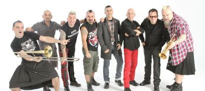 El grupo Ska-p al completo.