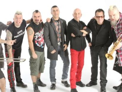 El grupo Ska-p al completo.