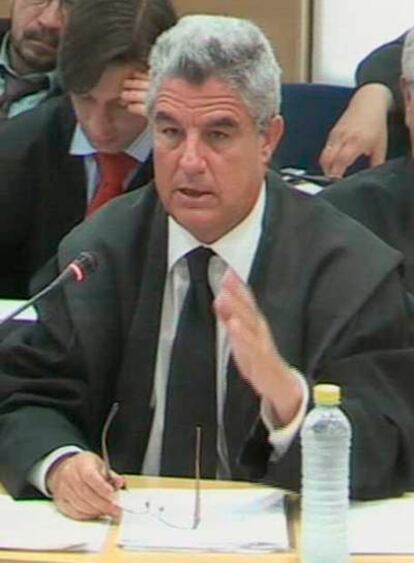 José María Fuster Fabra, abogado de Pilar Manjón, en el juicio.