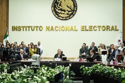 Sesión extraordinaria del Consejo General del INE, el 1 de junio.