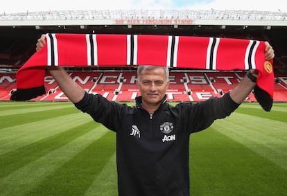 José Mourinho presentado oficialmente como entrenador del Manchester United