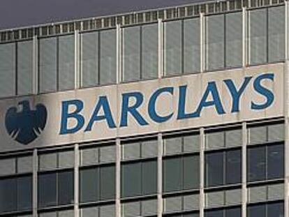 Barclays se da dos meses para recortar su plantilla en 700 personas y cerrar 110 oficinas