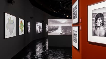 Sala de la exposición Amazônia en Madrid.