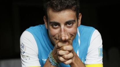 Fabio Aru, vencedor de la Vuelta, posa después de la entrevista