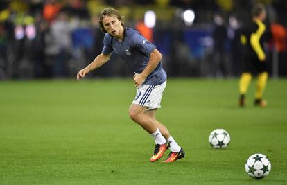 Luka Modric en el calentamiento previo al partido contra el Borussia Dortmund. 