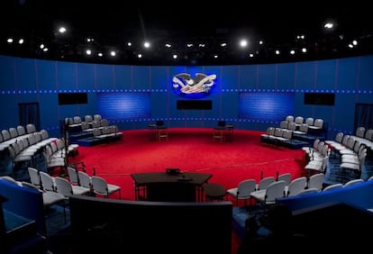 El escenario del segundo debate presidencial en la Universidad de Hofstra, Nueva York.