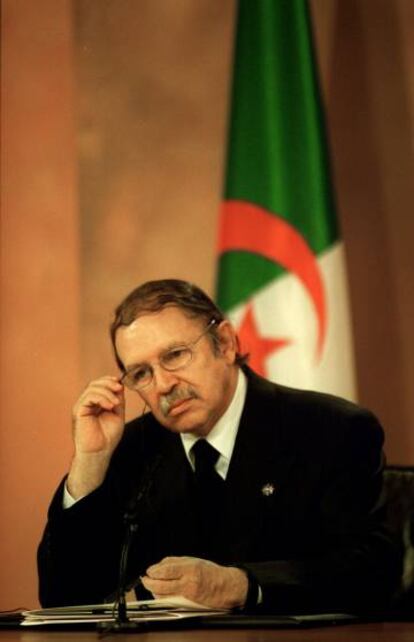 El presidente de Argelia, Abdelaziz Buteflika, durante una rueda de prensa.
