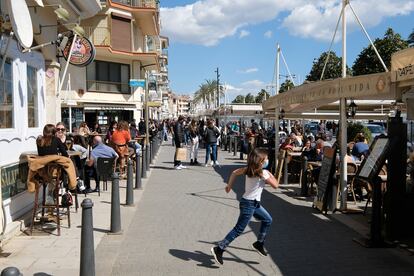 Paseo marítimo de Cambrils la mañana de este sábado