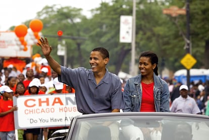 Barack y Michelle Obama, el 13 de agosto de 2005, durante el desfile Bud Billiken en Chicago (Illinois).
