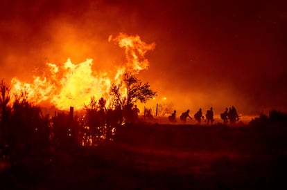 Bomberos en un incendio en California (EE UU), en julio pasado.