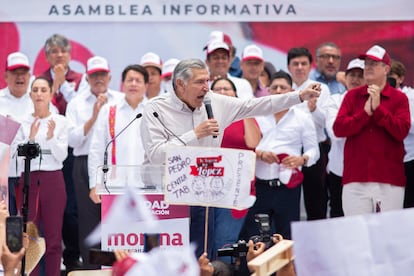 Adán Augusto López, titular de Gobernación, en un mitin de Morena realizado en el Estado de México