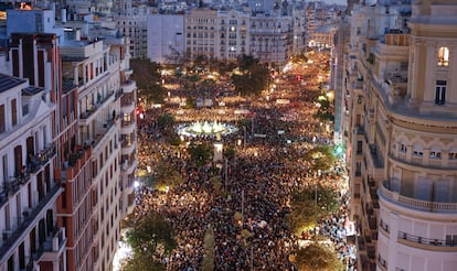 Manifestación en Valencia contra la gestión de la dana celebrada este sábado frente al Ayuntamiento.