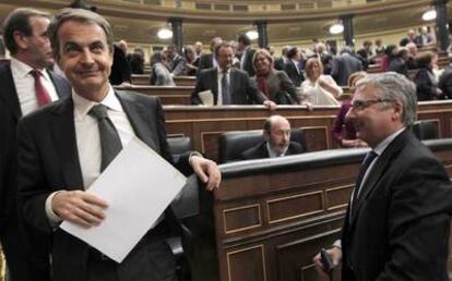 Blanco y Zapatero en una sesión parlamentaria de finales de 201