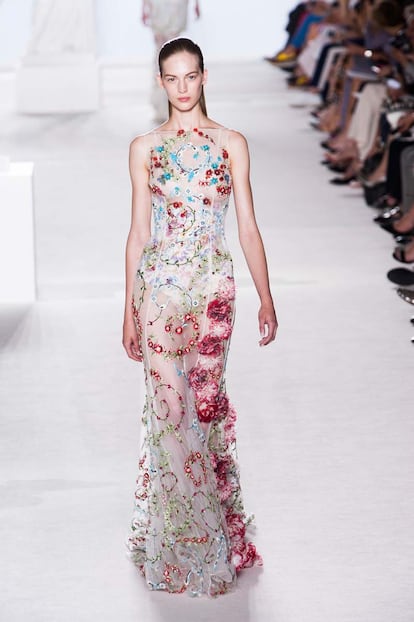 El delicado jardin de Giambattista Valli