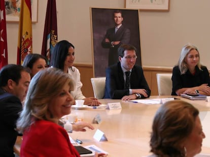 Primera reunión de la Junta de Gobierno del Ayuntamiento de Madrid con José Luis Martínez-Almeida como alcalde.