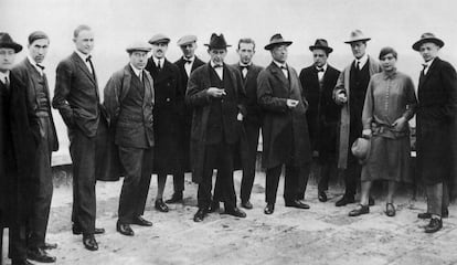 From left to right, Josef Albers, Hinnerk Scheper, Georg Muche, Laslo Moholy Nagy, Herbert Bayer, Joost Schmidt, Walter Gropius, Marcel Breuer, Wassily Kandinsky, Paul Klee, Lyonel Feininger, Gunta Stözl and Oskar Schlemmer, at the Bauhaus headquarters in Weimar, circa 1920.