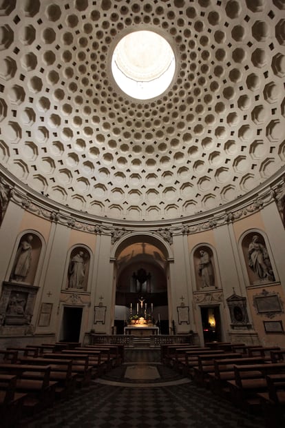 La cúpula de la iglesia de San Bernardo alle Terme tiene 22 metros de diámetro.