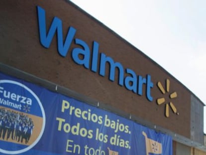 Fachada de un Walmart en M&eacute;xico.