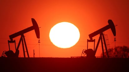 Dos pozos petroleros en Vaudoy-en-Brie, en Francia.