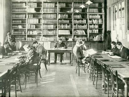 Imagen de la biblioteca de ESCP Europe en torno a 1910.