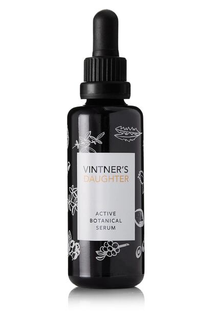El aceite facial de Vintner's Daughter ha revolucionado el mercado gracias a sus 22 ingredientes que limpian, hidratan e iluminan la piel. Cuesta 255 euros en Net a porter.