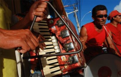 Músicos tocando 'forró'.