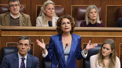 El Gobierno de España rebajará la fiscalidad de los combustibles y suspenderá el impuesto sobre el valor de producción eléctrica
