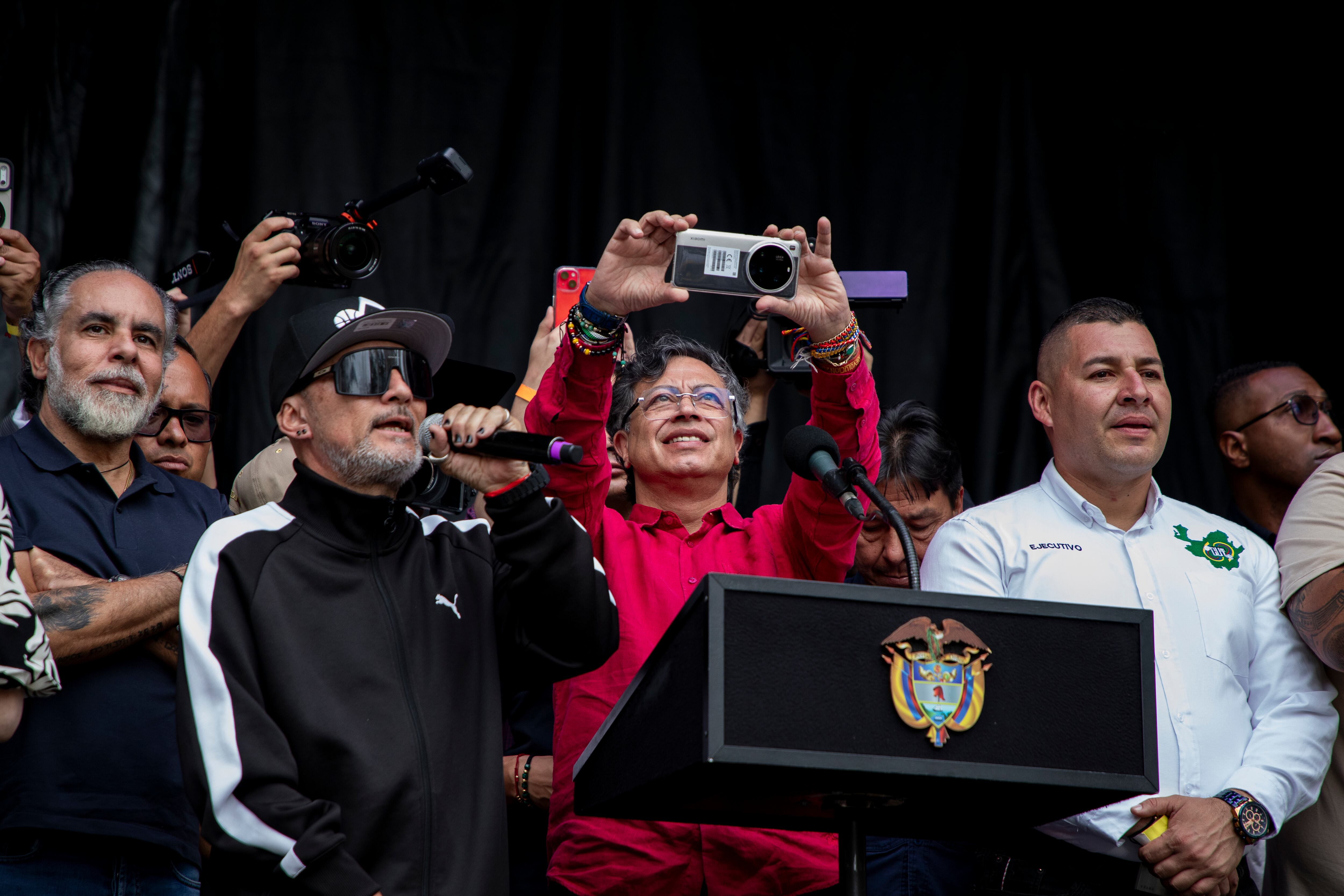 Gustavo Petro durante el cierre de la marcha del Primero del Mayo, en Medellín.