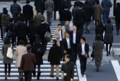 Paso de peatones en una gran ciudad.