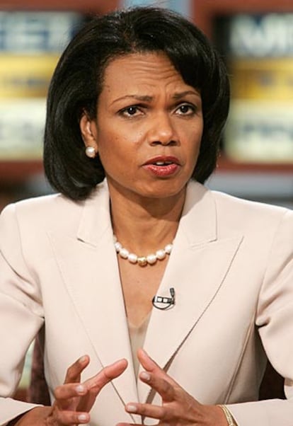 Condoleezza Rice habla durante su aparición en el programa <i>Meet the Press</i> este domingo.