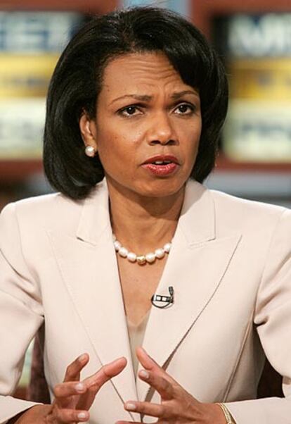 Condoleezza Rice habla durante su aparición en el programa <i>Meet the Press</i> este domingo.