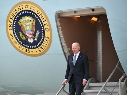 Joe Biden, este martes a su llegada al aeropuerto de Portsmouth, en New Hampshire.