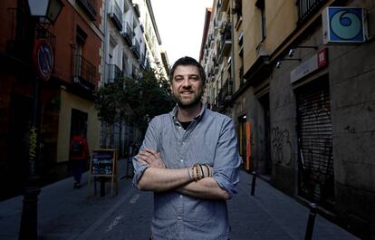  Antonio Carreño, veterinario poeta, en bar la Manuela. 