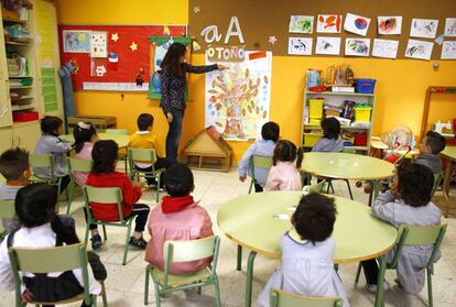 Aula de un colegio madrile&ntilde;o con m&aacute;s de un 70% de alumnado gitano. 
 